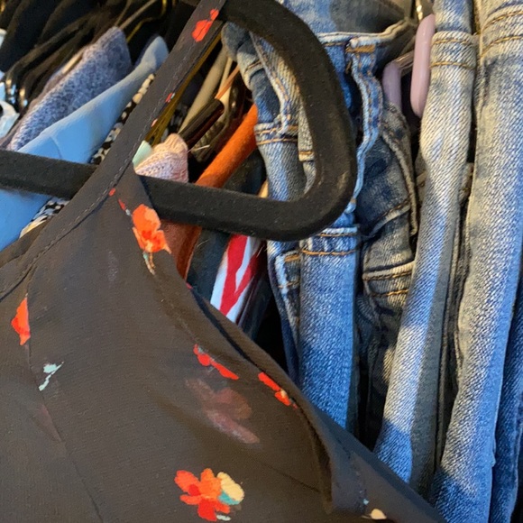 Worn a few times, doesn’t fit anymore, in great condition, sheer/ see through. - Picture 5 of 5